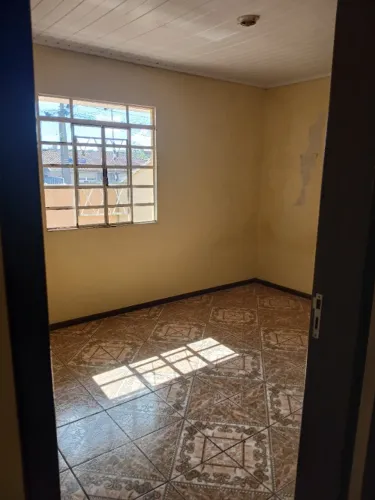 Alugo casa com 2 quartos no alto Boqueirão