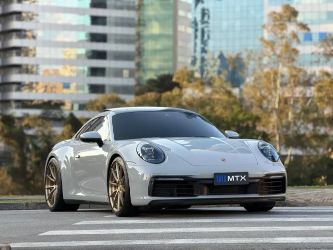 Porsche 911 Carrera Coupe 2022