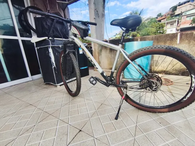 VENDO BICICLETA ARO 29 NOVA!
