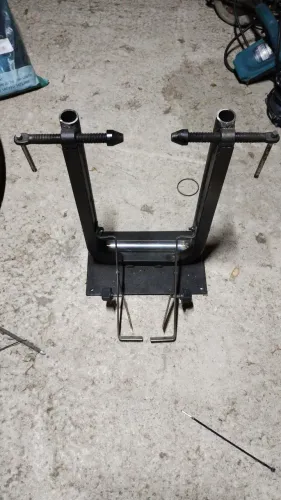 Alinhador de rodas de motos