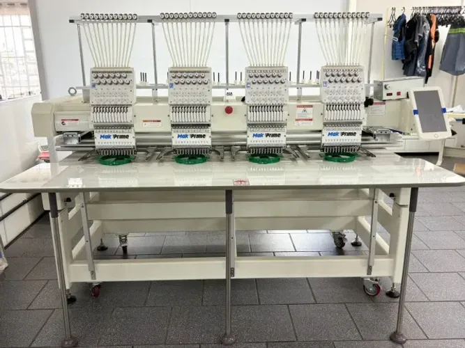 Máquina de Bordar, 4 Cabeças, Cilíndrica, 12 Agulhas - GF Máquinas - NOVA - MAK-PRIME