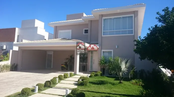 Casa Sobrado Condomínio em Pindamonhangaba