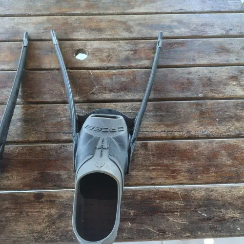 Vendo calçadeira cressi zera calça 39-40 e 38-39