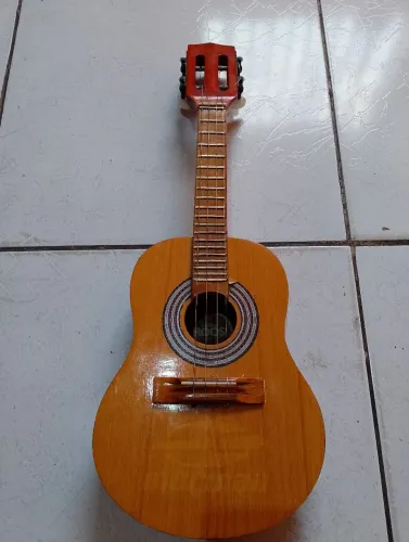 Cavaquinho Roos Acústico R$ 210,00