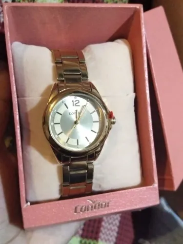 Gostaria de vender um relógio novo