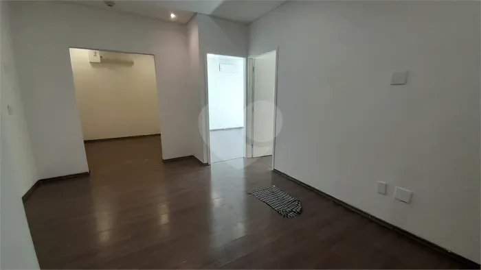 Salas para locação em Centro - SP