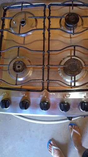 Vendo um fogão automático energia forno funcionando perfeitamente