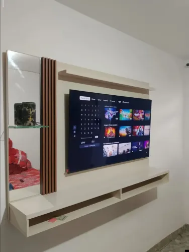 Painel para tv 50-55 polegadas ripado com espelho , 160cm de largura com 108 de altura 