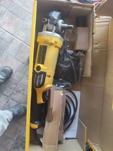 Máquina excelente máquina não dá manutenção quem tiver interesse é só chamar