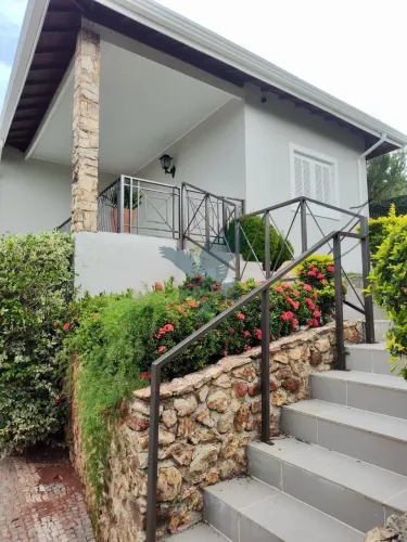 Casa a venda Cinco quartos em Jaguariúna