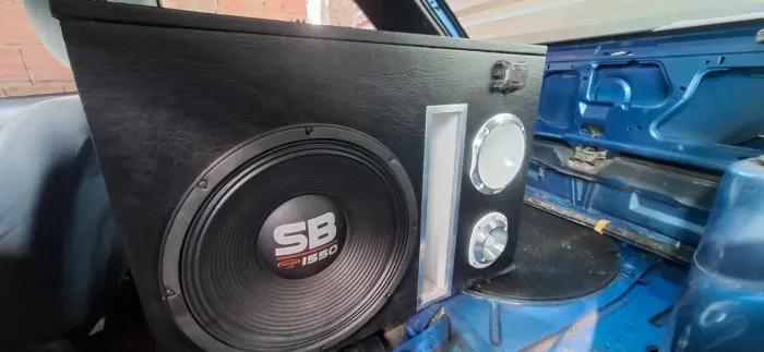 Vendo som automotivo 