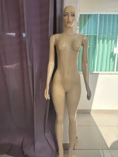 Maniquins feminino 
