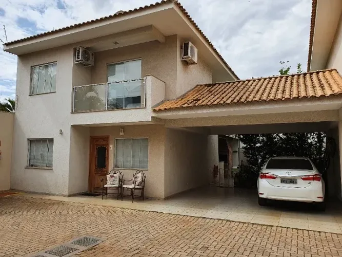 Sobrado em Condominio, suite + 2 quartos Chacara Cachoeira