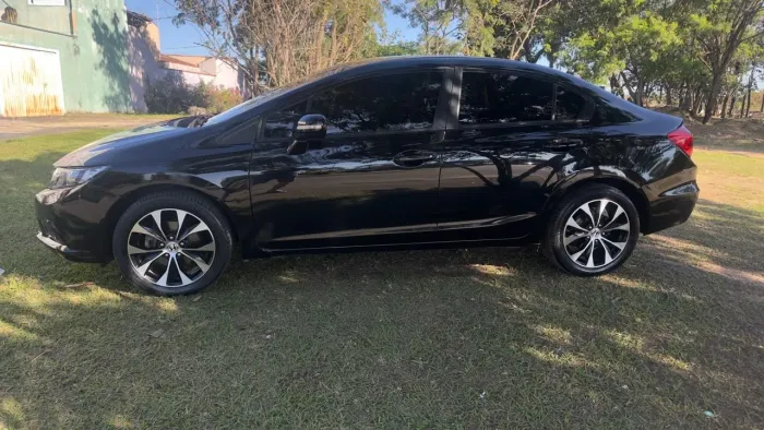 Honda Civic Sedan LXR 2.0 Flexone 16V Aut. 4P 2016