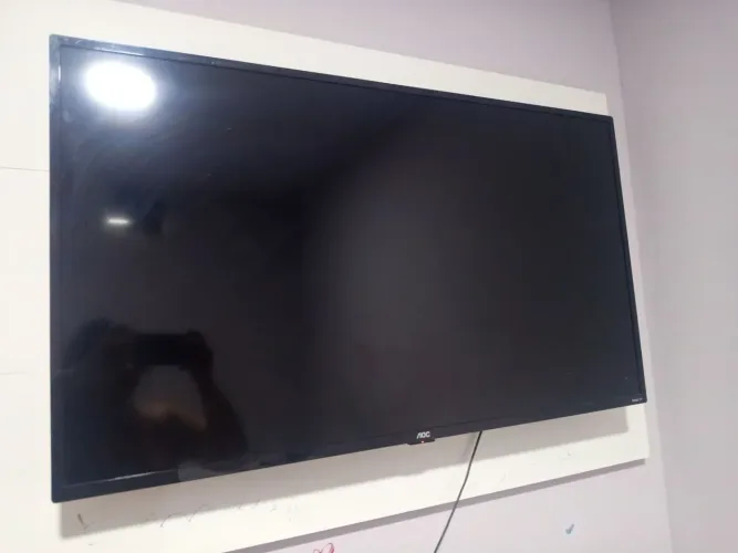 Televisão AOC 43 POLEGADAS tela não está ligando