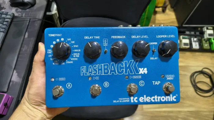 TC Electronic Flashback x4