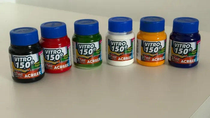 Tinta para vidro e porcelana