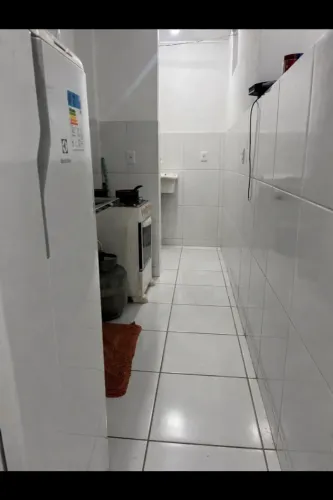 Alugo quarto em apartamento compartilhado