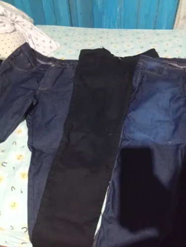 Vendo 3 calça jeans nova