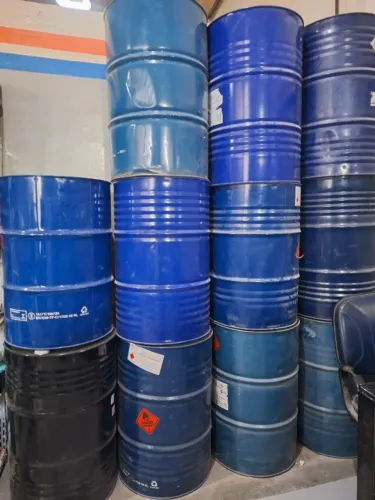 Tambores de 200L.