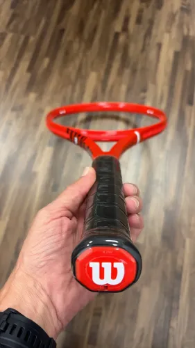 RAQUETE WILSON DEFYER PRO 98