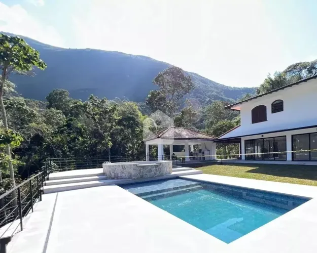 Casa em condomínio - Araras