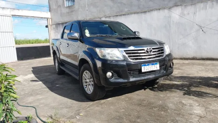 HILUX SRV TOP COM CONTROLE DE ESTABILIDADE MOTOR DIESEL 3.0 ANO 15 15