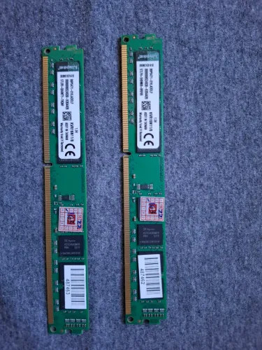 Memória RAM Kingston 2 Pentes de 8 GB DDR3 1600 MHz (PC3-12800) para desktop