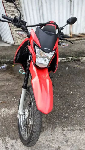 Honda Bros bem conservada