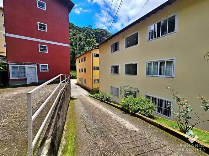 Apartamento à venda em Teresópolis, Barra do Imbuí, com 2 quartos, 50m²