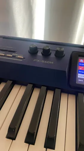 Piano Casio Privia px560