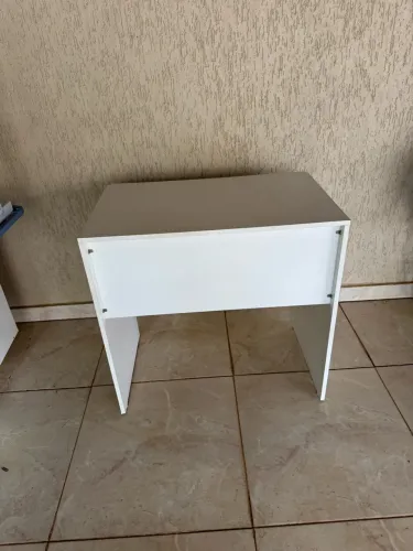 Mesa/ escrivaninha