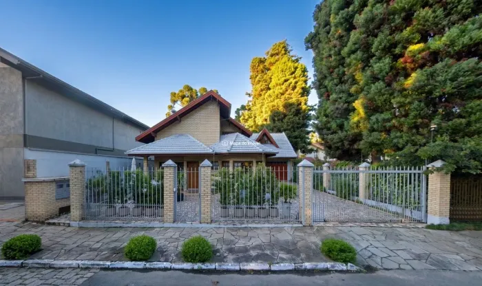 CASA NO BAIRRO PLANALTO EM GRAMADO