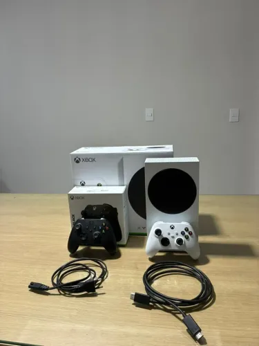 XBOX SERIES S (2 CONTROLES)