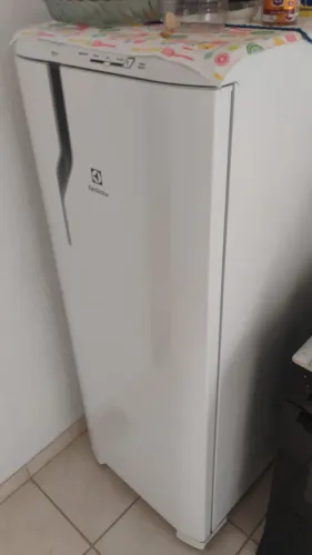 Geladeira Electrolux RE31
