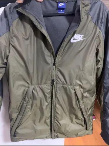 Jaqueta Nike verde tamanho P