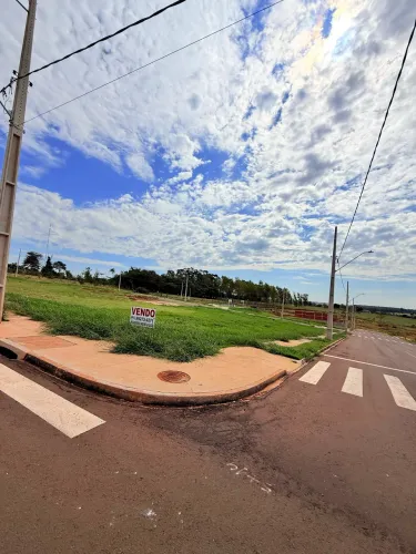 Terreno Paranavaí (aceito veículos)