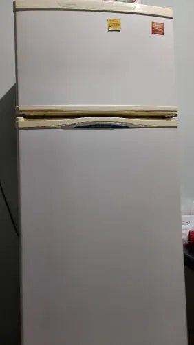 Vendo geladeira usada mas em bom estado