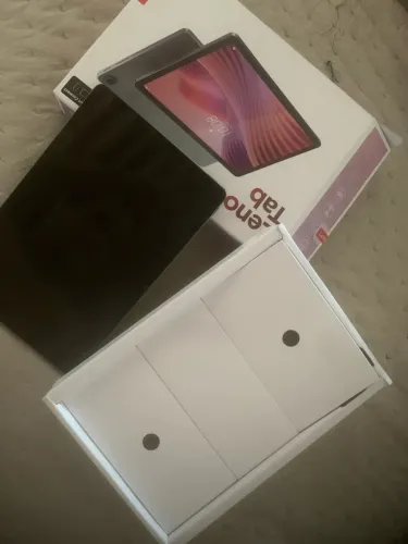 Vendo tablete novinho na caixa comprando sábado passado