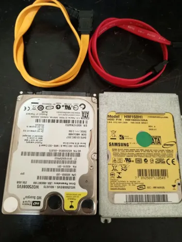 Lote 2 HDs de Notebook (250GB + 160GB) com Cabos SATA Inclusos