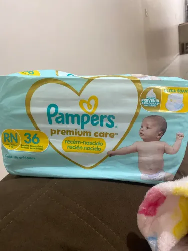 Fralda Pampers premium care RN