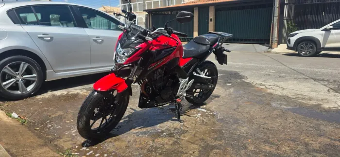 ?Honda CB 300F Twister 2023 - Único Dono / Impecável / Pneus Novos 