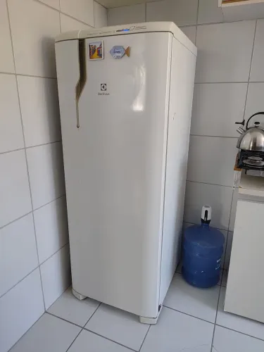 Vendo Geladeira