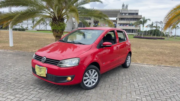 Volkswagen Fox 1.6 MI I Motion Total Flex 8V 5P 2011