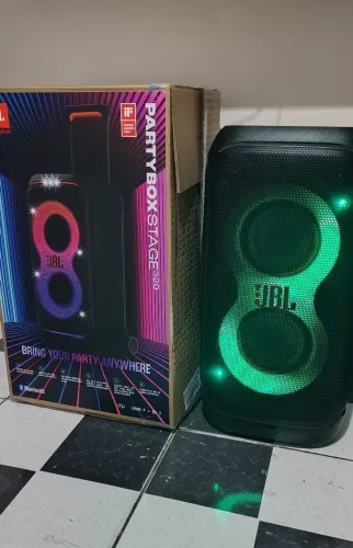 JBL PartyBox Stage 320 - Som Potente, Qualidade e Presença