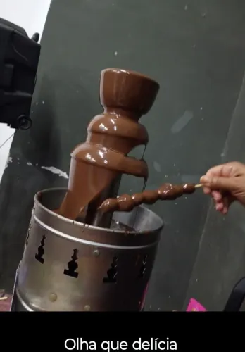 Cascata de chocolate 