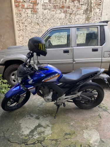 Moto Twister CB 250