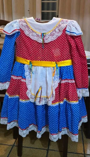 Vestido Caipira Festa Junina Manga longa Infantil tamanho 14