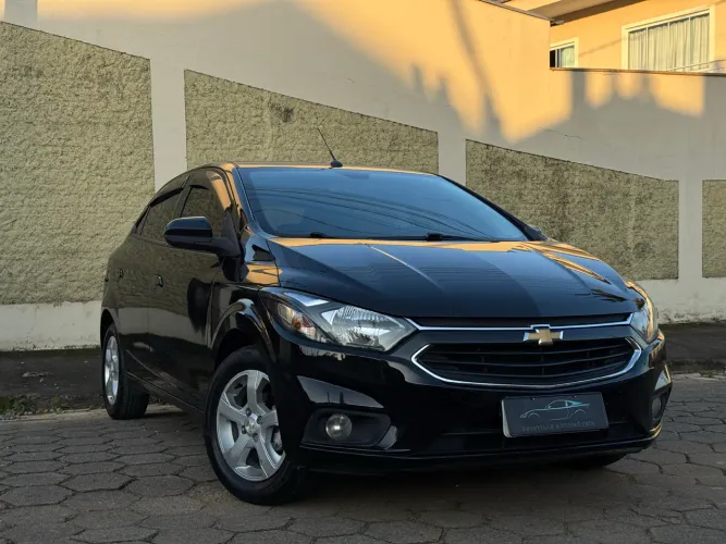 Chevrolet Onix Hatch LT 1.4 8V Flex Mec. 4P 2019