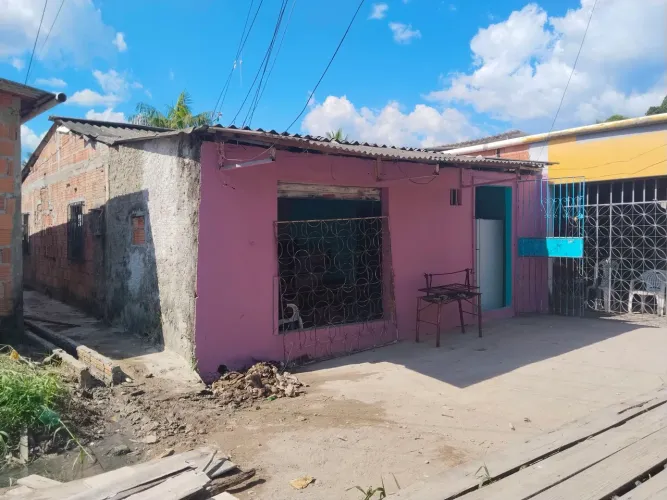 VENDO ESSA CASA LOCALIZADA FÁTIMA